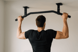 Barre de traction avec plafond bas : exemple d'installation et dégagement