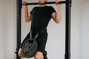 Illustration tractions lestées — scène d'utilisation réaliste